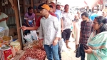 কাউখালীতে ফুটপাত দখল, চার ব্যবসায়ীকে জরিমানা