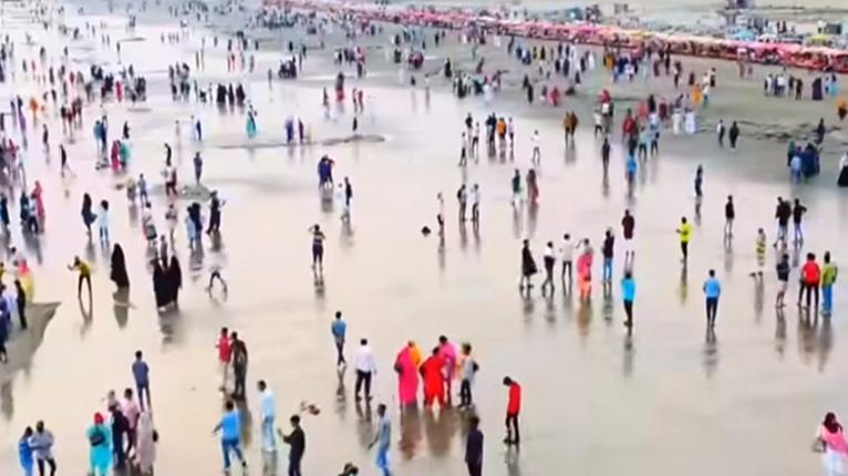 কুয়াকাটায় দুর্গাপূজা ও বিচ কার্নিভাল ঘিরে পর্যটকের ঢল নামার সম্ভাবনা