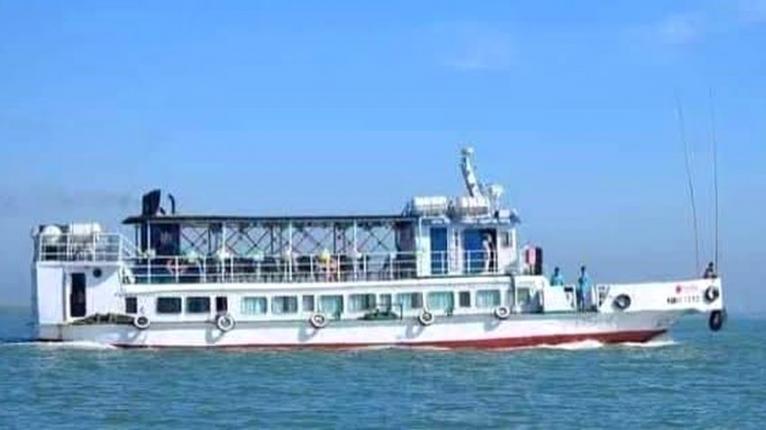 মনপুরা-নোয়াখালী নৌরুটে চলাচলের জন্য প্রস্তুত করা হচ্ছে সি-ট্রাক এমভি গাংচিল।
