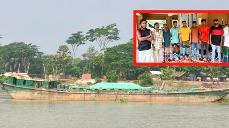 সুন্দরবনে ২৬০ টন কয়লাবোঝাই জাহাজসহ আটক ৯