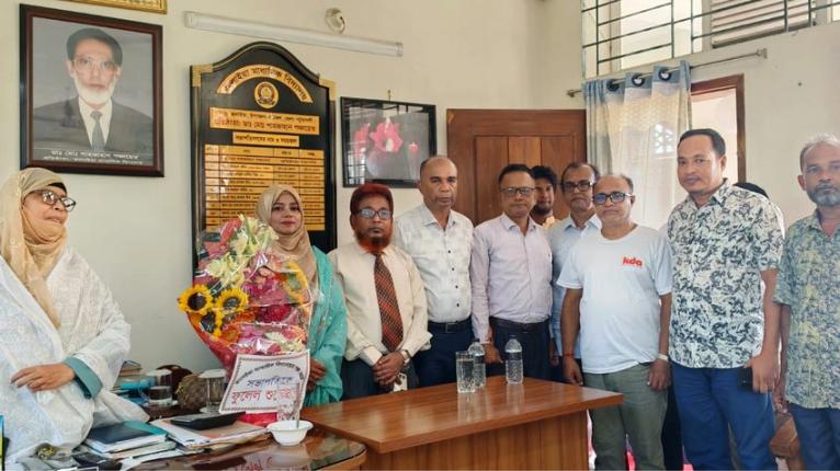 কালাইয়া মাধ্যমিক বিদ্যালয়ের সভাপতি মিজানুর রহমানের দায়িত্ব গ্রহণ