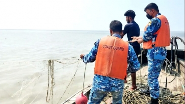 লালমোহনে ইলিশ ধরায় জেলের কারাদণ্ড, চরফ্যাশনে ১০ জনকে জরিমানা
