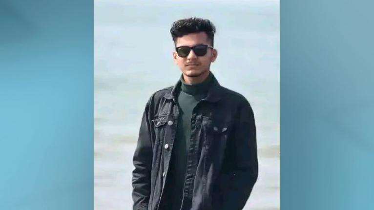 টুঙ্গিপাড়ায় কলেজের জানালা-গ্রিল ও রড চুরির অভিযোগে ছাত্রদল সভাপতি আটক