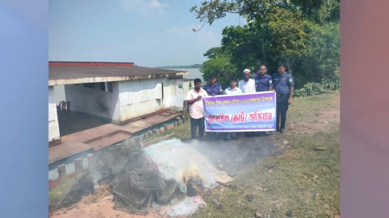 দুমকিতে ১৫ হাজার মিটার কারেন্ট জাল ও নৌকা জব্দ